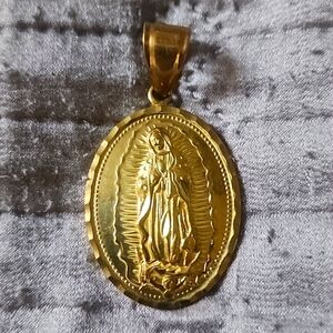 14k gold pendant lady of Guadeloupe